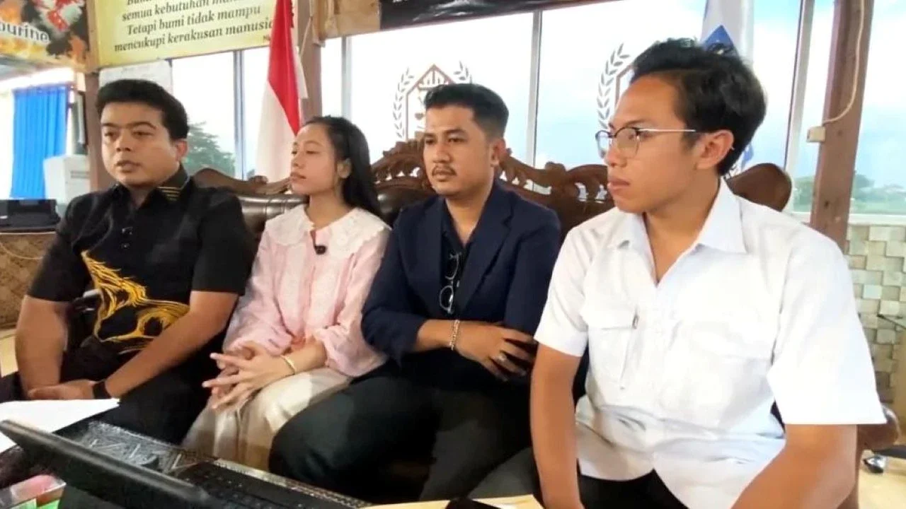 Shinta Komala dan kuasa hukumnya