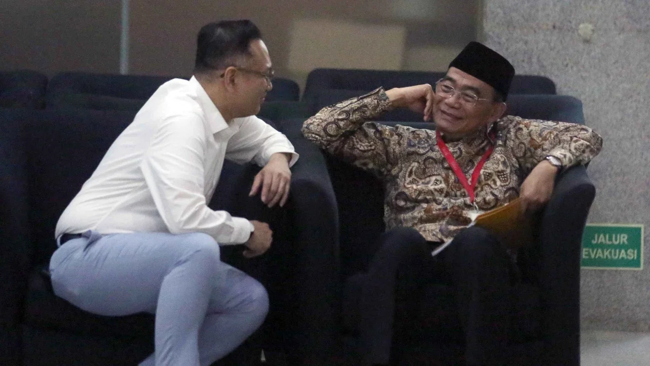 Penasihat Khusus Presiden Bidang Haji, Muhadjir Effendy, sesaat setelah tiba di Gedung Merah Putih Komisi Pemberantasan Korupsi (KPK), Jakarta, Senin (18/5/2026).
