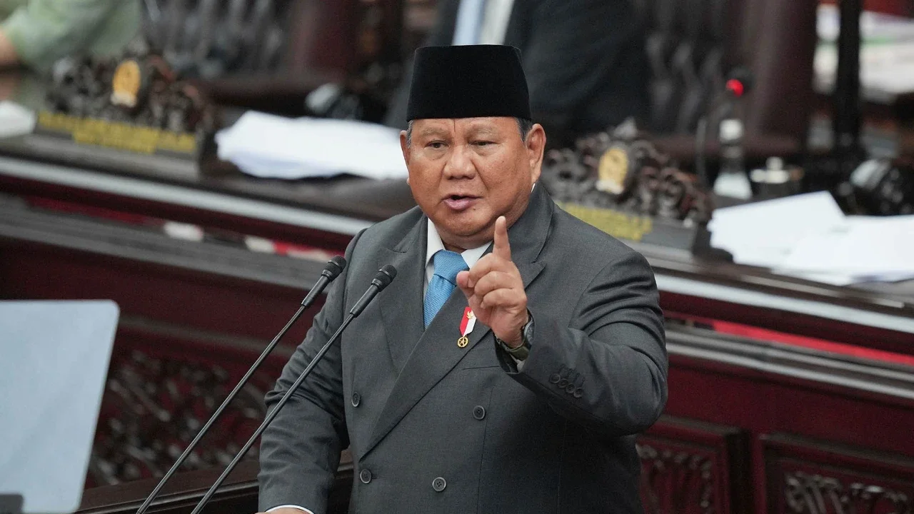 Presiden Prabowo Subianto menyampaikan pidato dalam Rapat Paripurna ke-19 DPR RI Masa Persidangan V Tahun Sidang 2025-2026 di kompleks Parlemen, Jakarta, Rabu (20/5/2026).