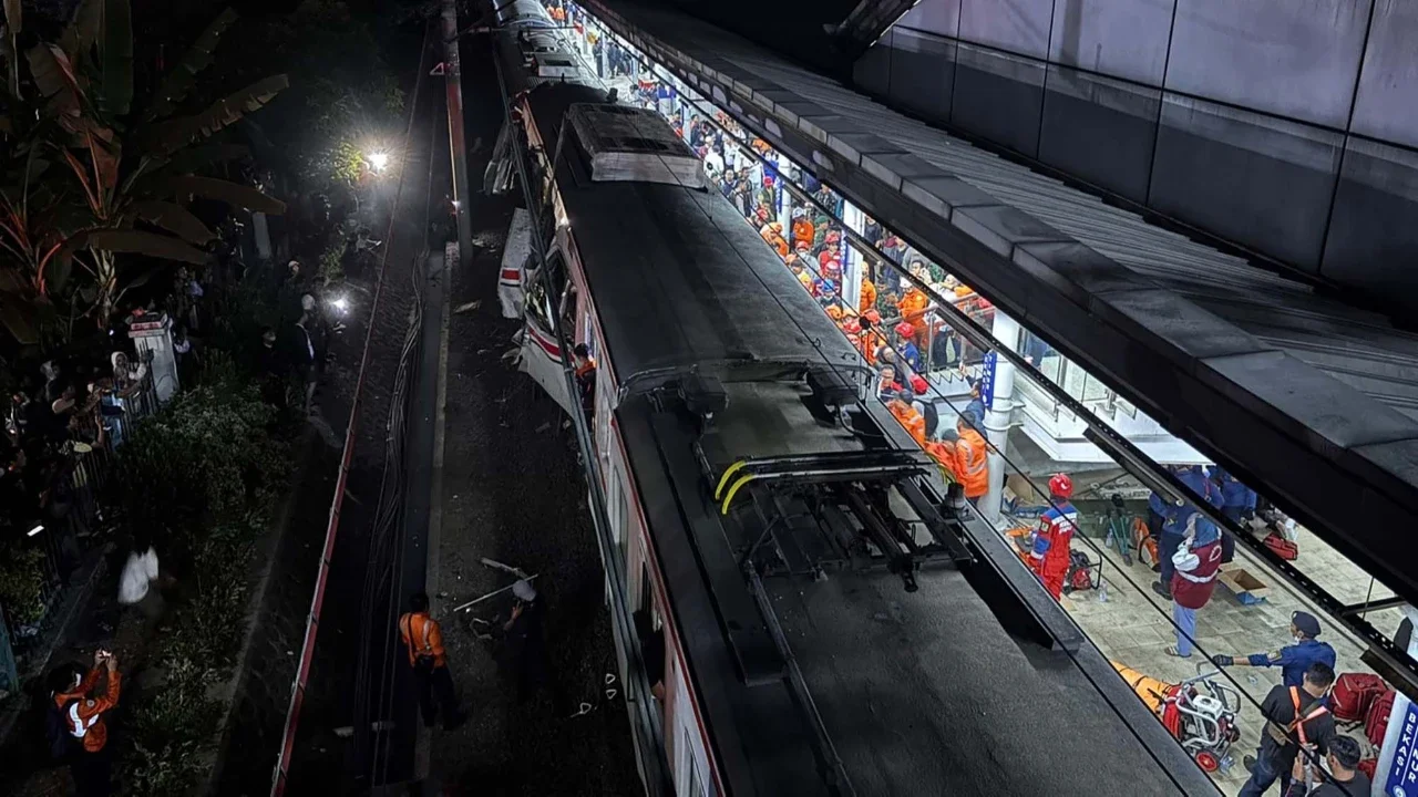KNKT Ungkap KA Argo Bromo Sudah Mulai Ngerem 1,3 Kilometer Sebelum Tabrak KRL, Tapi Tidak Bisa Rem Maksimal
