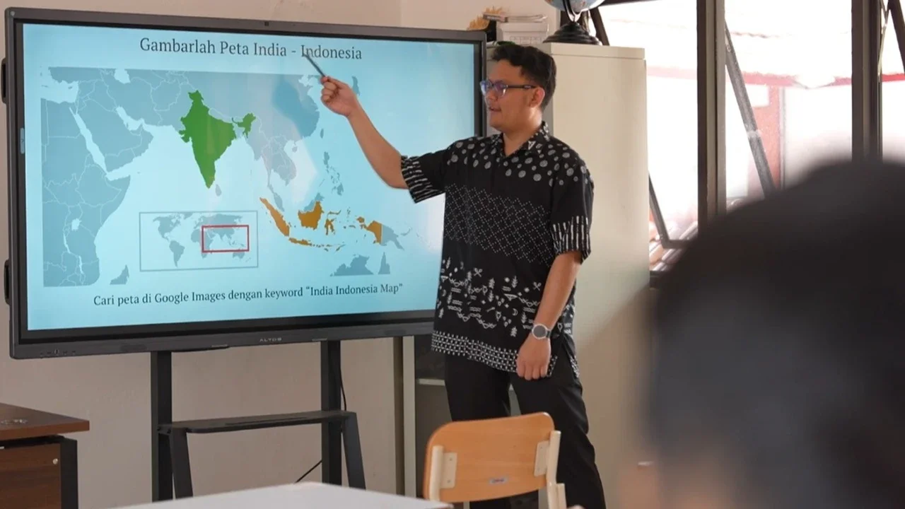Cerita Guru Sekolah Rakyat: Pemerintah Benar-Benar Menjamin Pendidikan Anak-Anak di Sekolah Rakyat