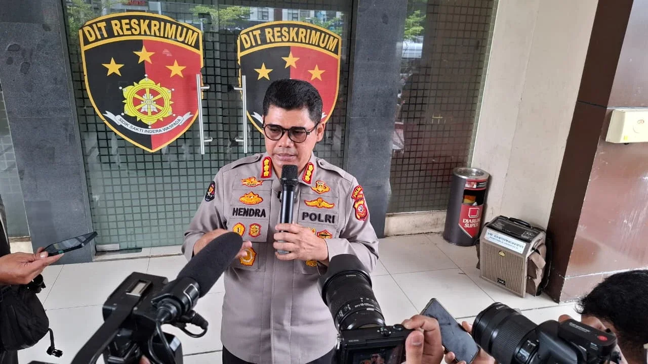 Kabid Humas Polda Jabar Kombes Pol Hendra Rochmawan