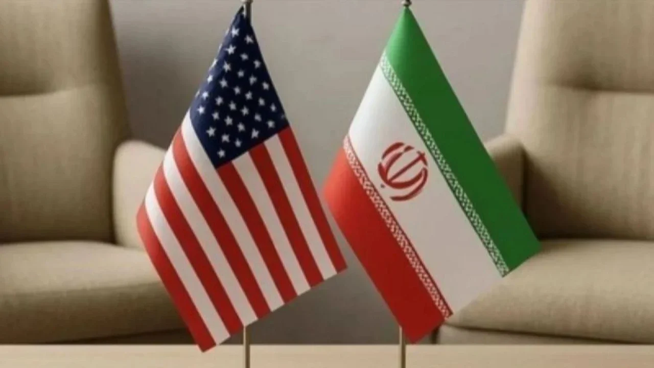 Otoritas penerbangan Iran mengumumkan rencana **Pembukaan Wilayah Udara Iran** secara bertahap dalam empat fase. Rencana ini menjadi sinyal positif setelah ketegangan di kawasan, membuka kembali jalur transit dan operasional bandara domestik.