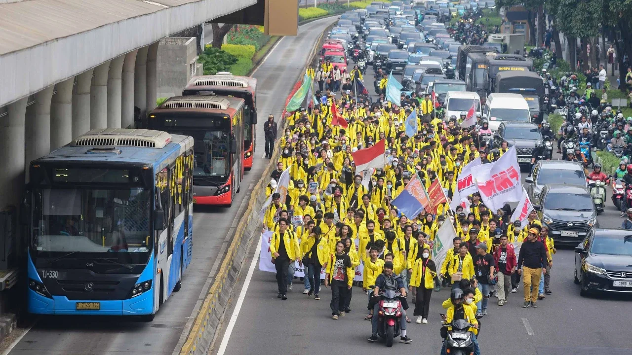 Dishub DKI Imbau Warga Gunakan Rute Alternatif akibat Aksi di Sudirman-Bundaran HI