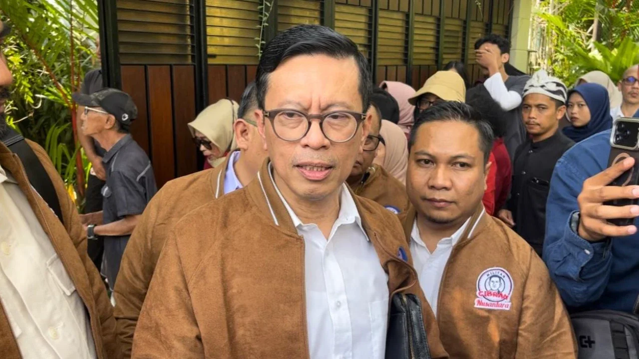 Wakil Ketua Umum Jokowi Mania (JoMan), Andi Azwan di rumah Jokowi
