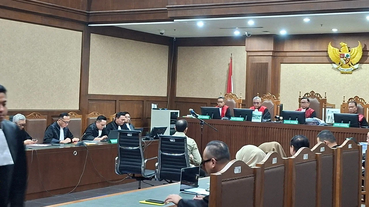 Bacakan Duplik, Nadiem Singgung Tuntutan JPU dan Beri Pesan untuk Mahasiswa