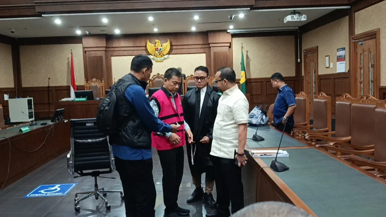 Kasus Tambang Nikel, Eks Ketua Ombudsman Hery Susanto Didakwa Terima Suap Rp4,8 Miliar