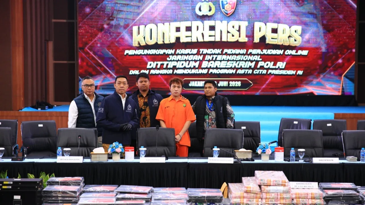 Polri Tangkap Buronan Interpol Beijing, Berawal dari Terminal Bandara Soekarno-Hatta