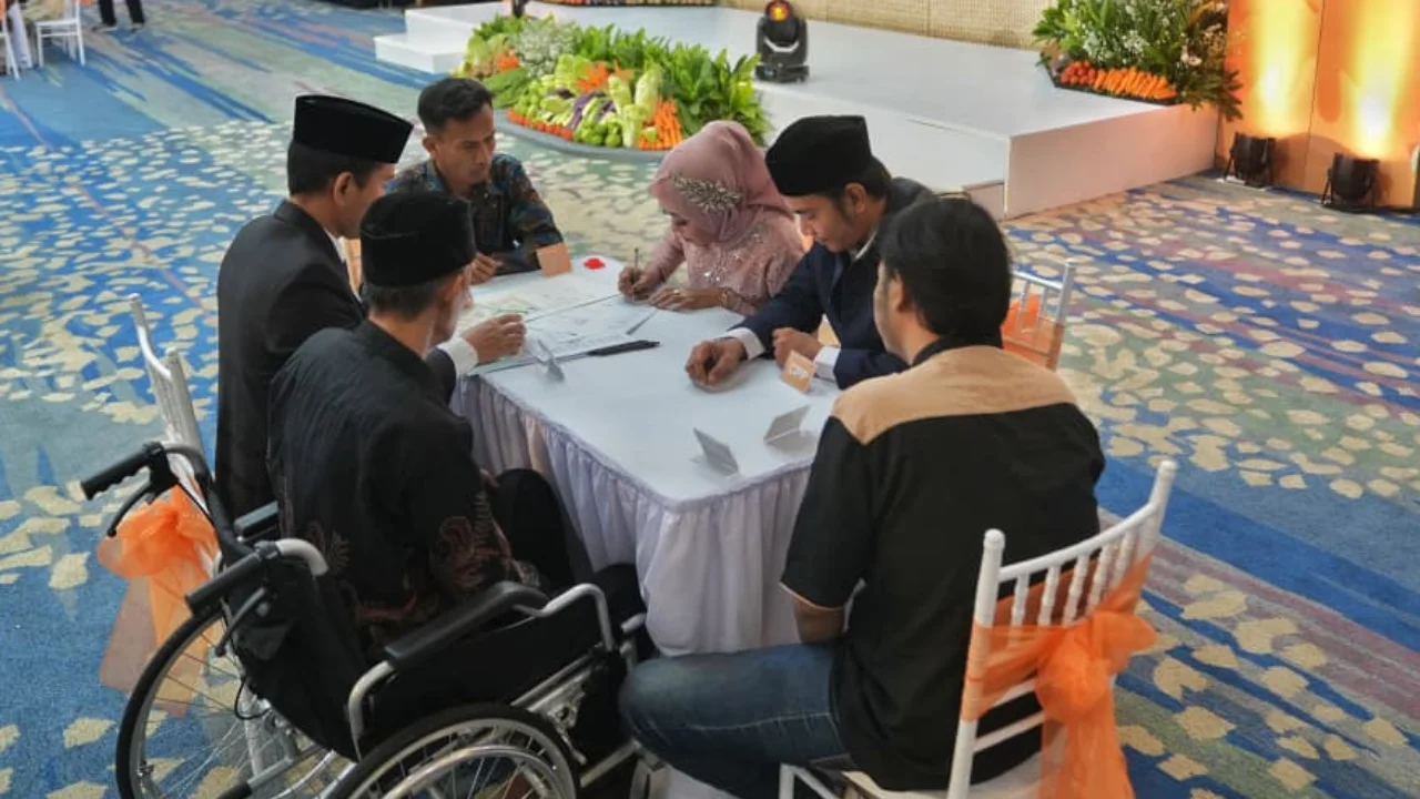 Nikah Massal: Bantu Masyarakat Kantongi Kepastian Hukum