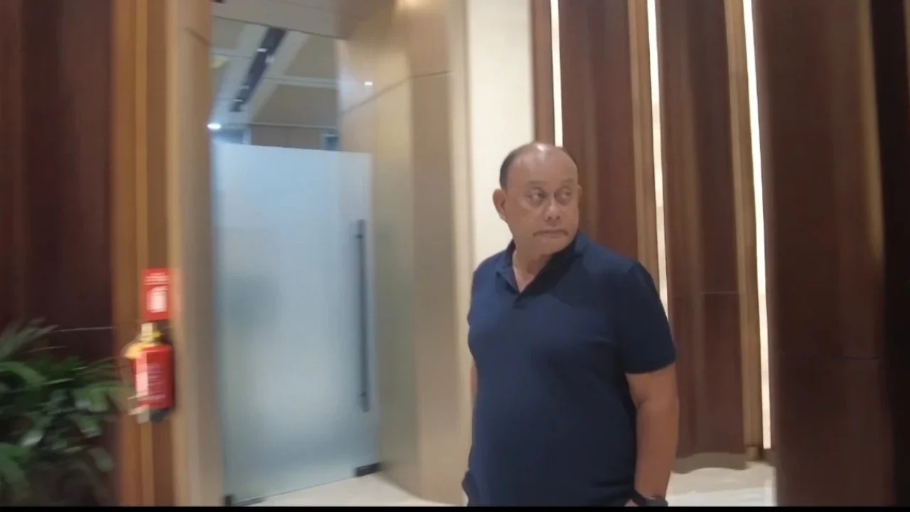 Detik-Detik Dadan Hindayana Cs Dijemput Penyidik Kejagung, Ada yang di Rumah dan Hotel
