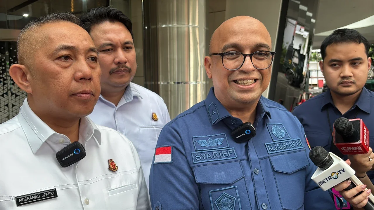 Buru Barang Bukti Korupsi MBG, Kejagung Geledah Sejumlah Lokasi di Jakarta