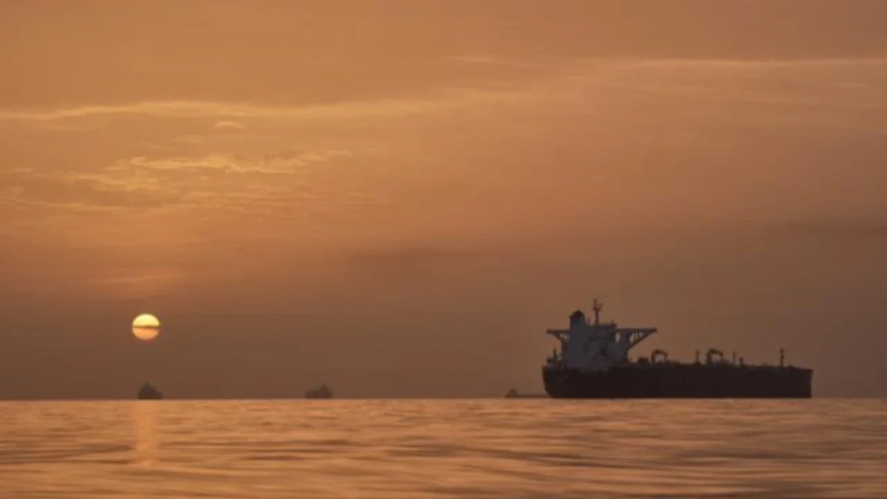 Perusahaan Minyak AS Paling Diuntungkan atas Krisis Selat Hormuz