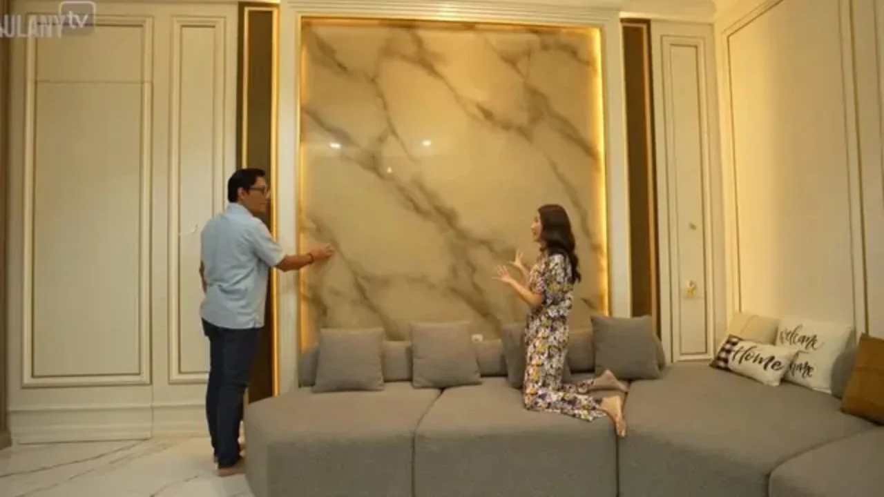 Sarwendah tampak tegar kala memperkenalkan bisnis daster yang motifnya didesain sendiri. Lini bisnis ini nantinya akan dijadikan warisan untuk anak-anak. (Foto: Dok. Instagram @sarwendah29