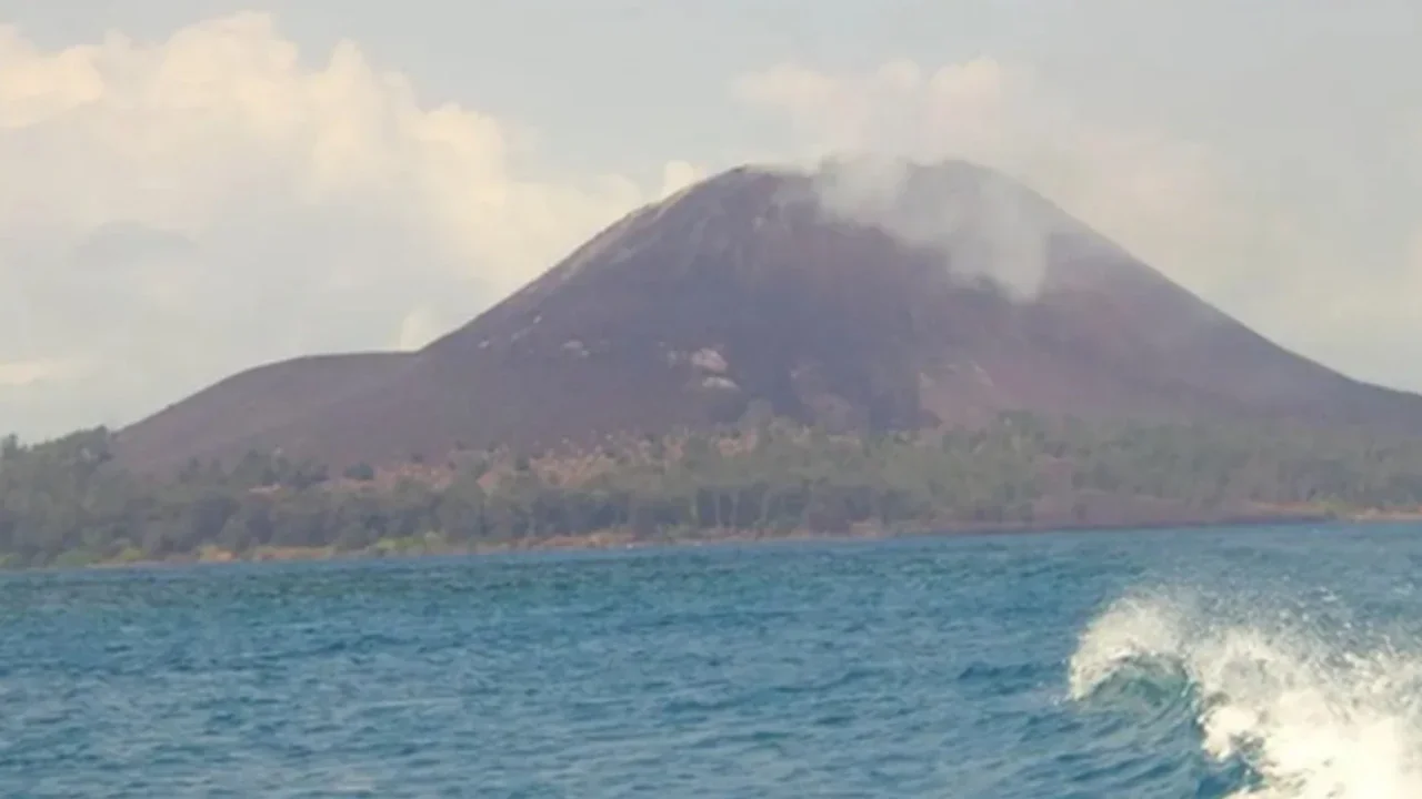 Kondisi Terkini Gunung Anak Krakatau: Masih Berpotensi erupsi