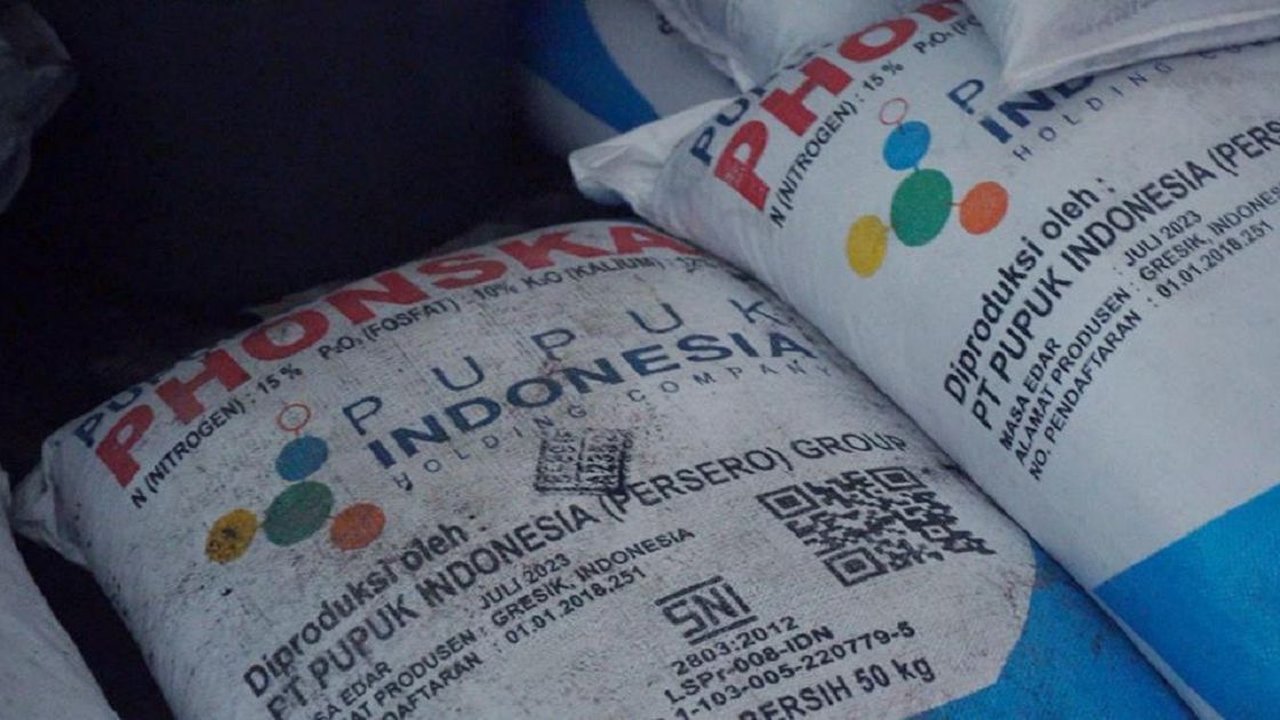 Anggaran Pupuk Ditambah Rp28 Triliun, DPR Sebut Mentan Amran Sebagai Pejuang Petani