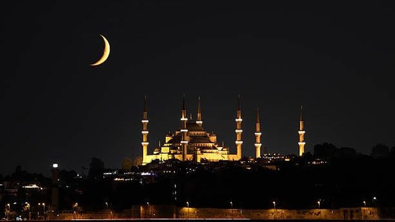 Doa Lailatul Qadar Arab sesuai Hadis Nabi, Ungkapan Kepatuhan pada Allah