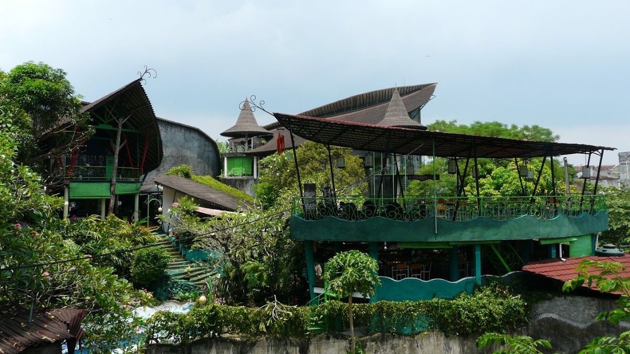 Mengunjungi Museum Affandi Yogyakarta, Dimanjakan Deretan Lukisan Monumental sekaligus Ziarah di Makam Sang Maestro
