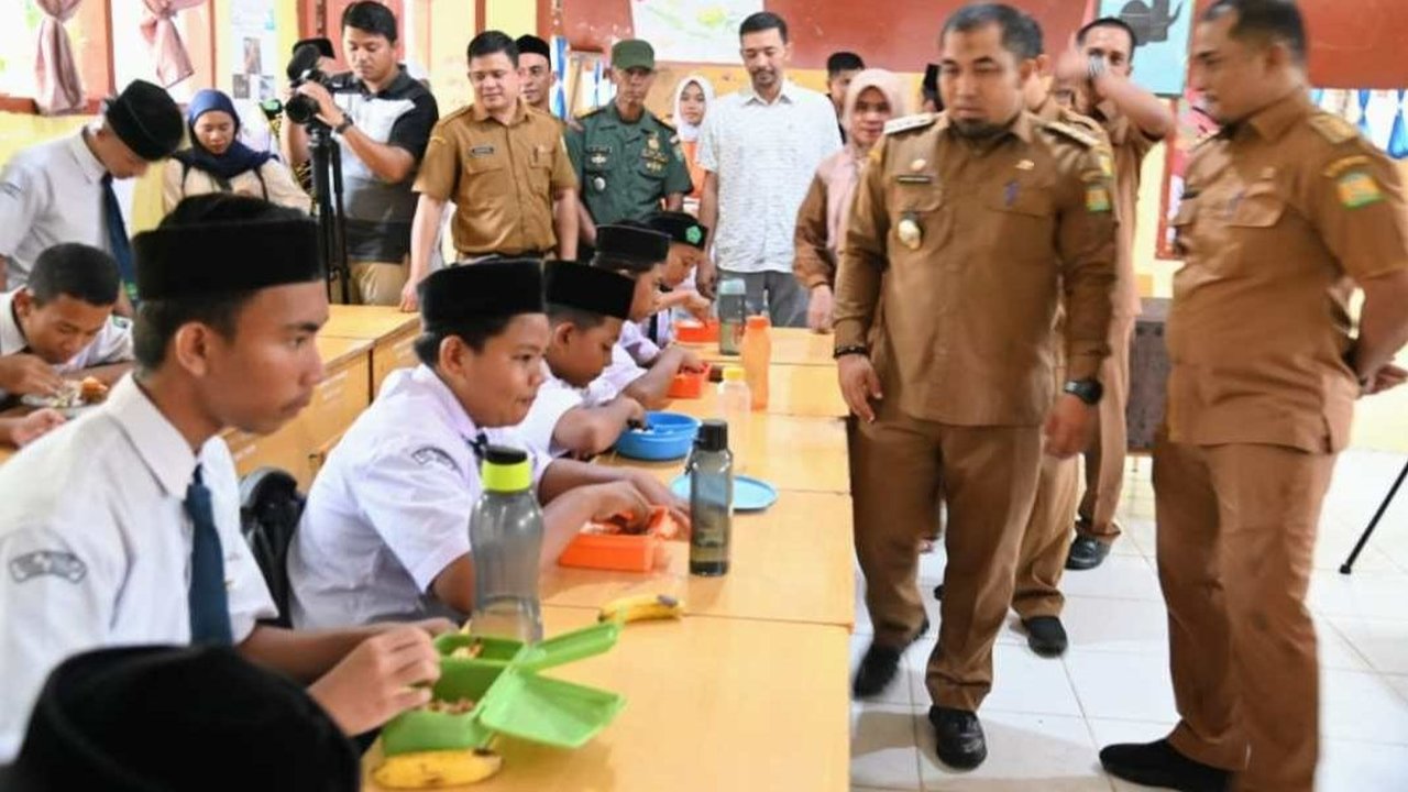 Cegah Dampak Geopolitik, Anggota DPR Sarankan Program Makan Siang Gratis Dipercepat