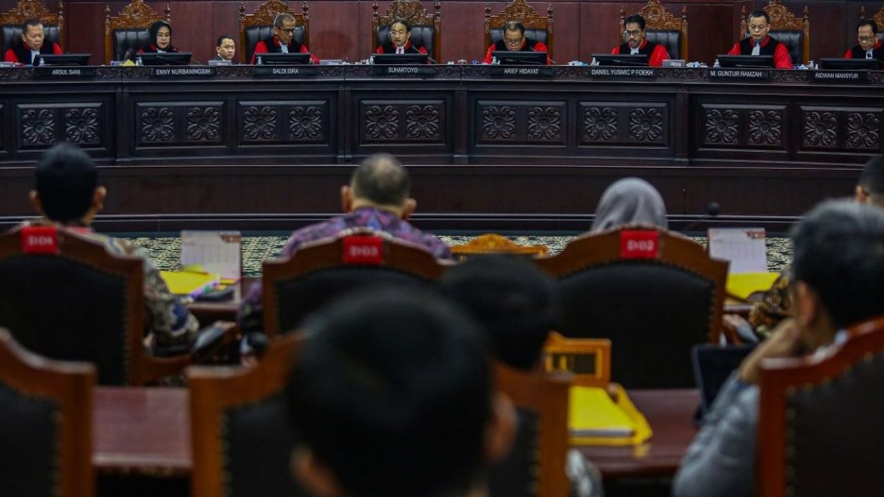 VIDEO: Arief Hidayat Tegas Sebut Cawe-Cawe Jokowi Ciderai Keadilan Pemilu
