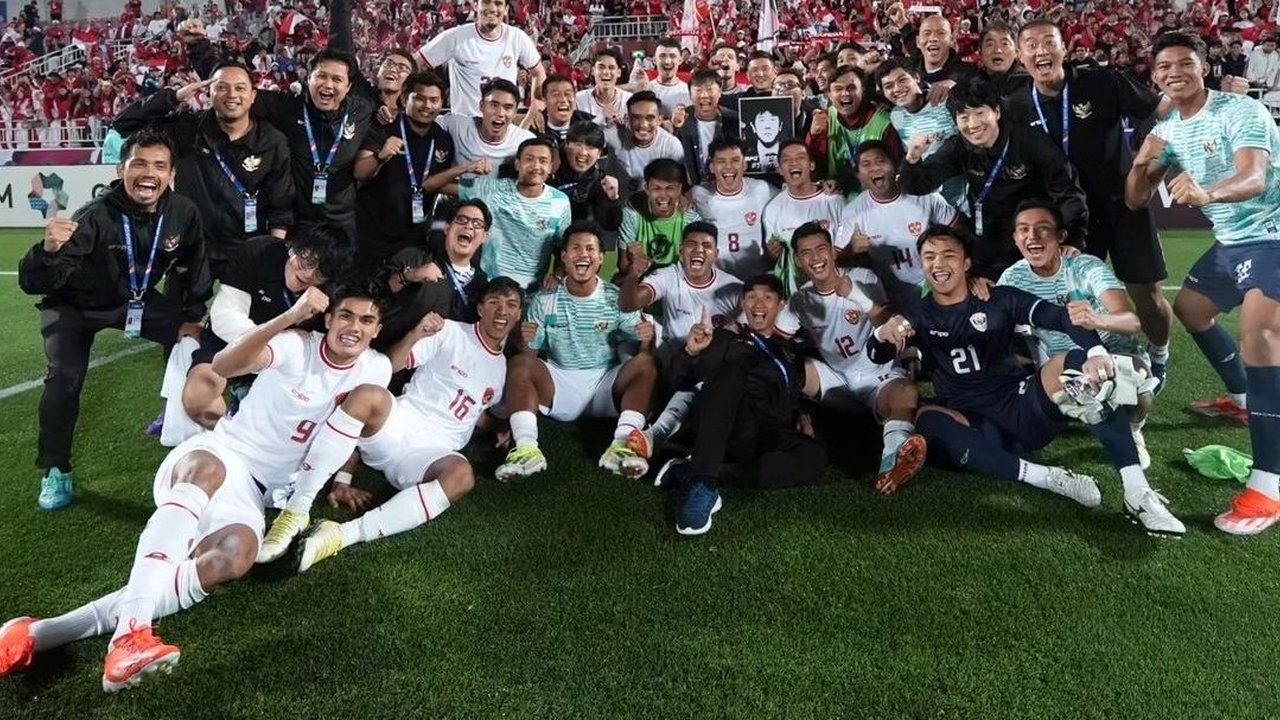 Cerita Warga Berburu Jersey Terbaru Timnas Indonesia untuk Nobar Semifinal Vs Uzbekistan