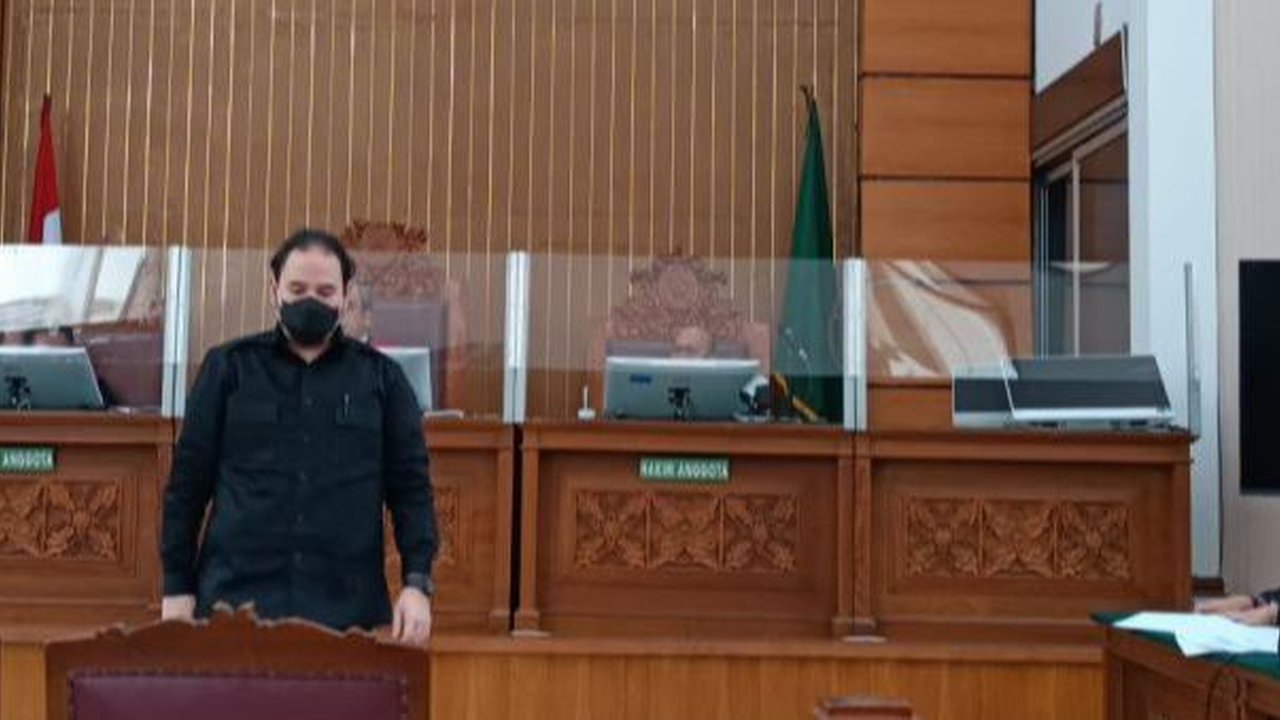 Kasus Kepemilikan Senjata Api Ilegal, Dito Mahendra Bakal Divonis Hakim Hari Ini