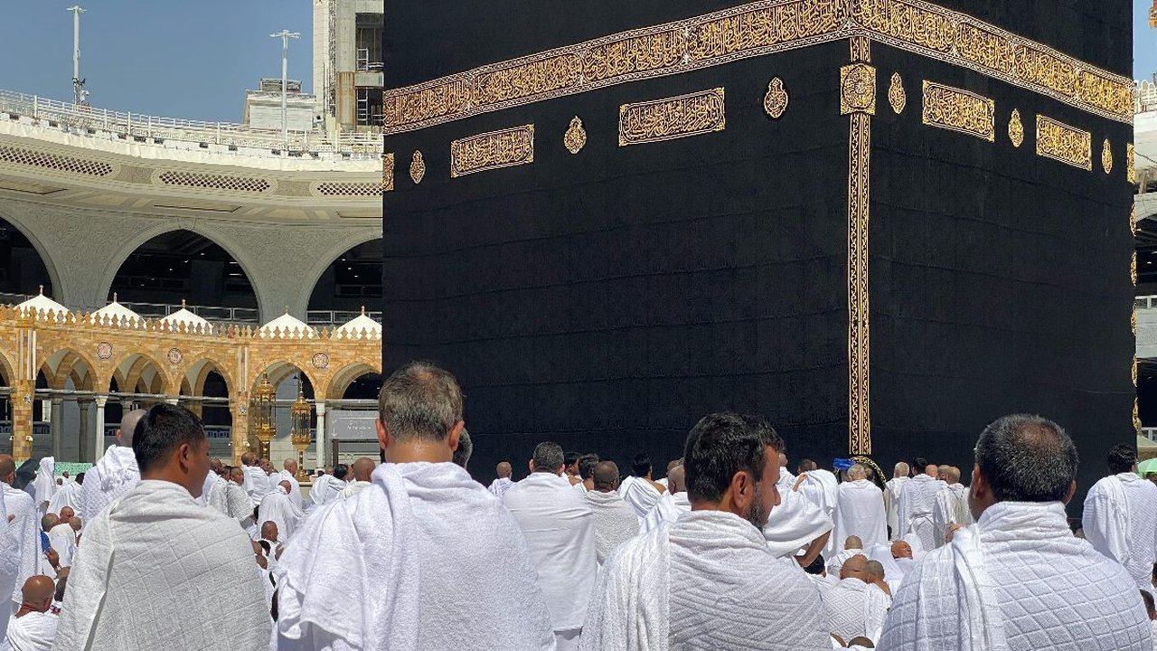 Wanita Ini Bagikan Pengalaman saat Umrah, Semua yang Diucapkan dalam Hati Jadi Kenyataan