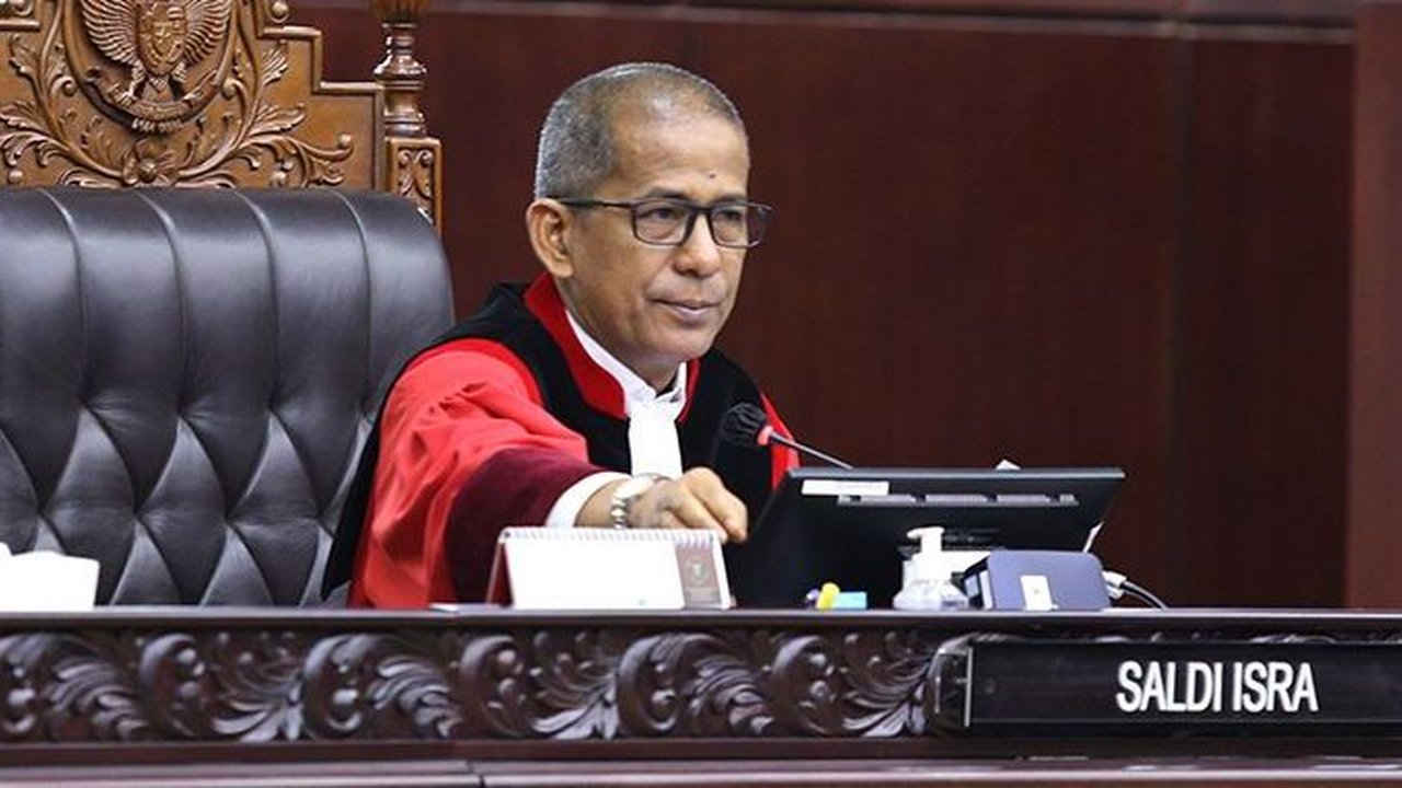 Hakim Saldi Cecar Ahli dari Prabowo: Ada Calon yang Diarahkan Pemerintah?