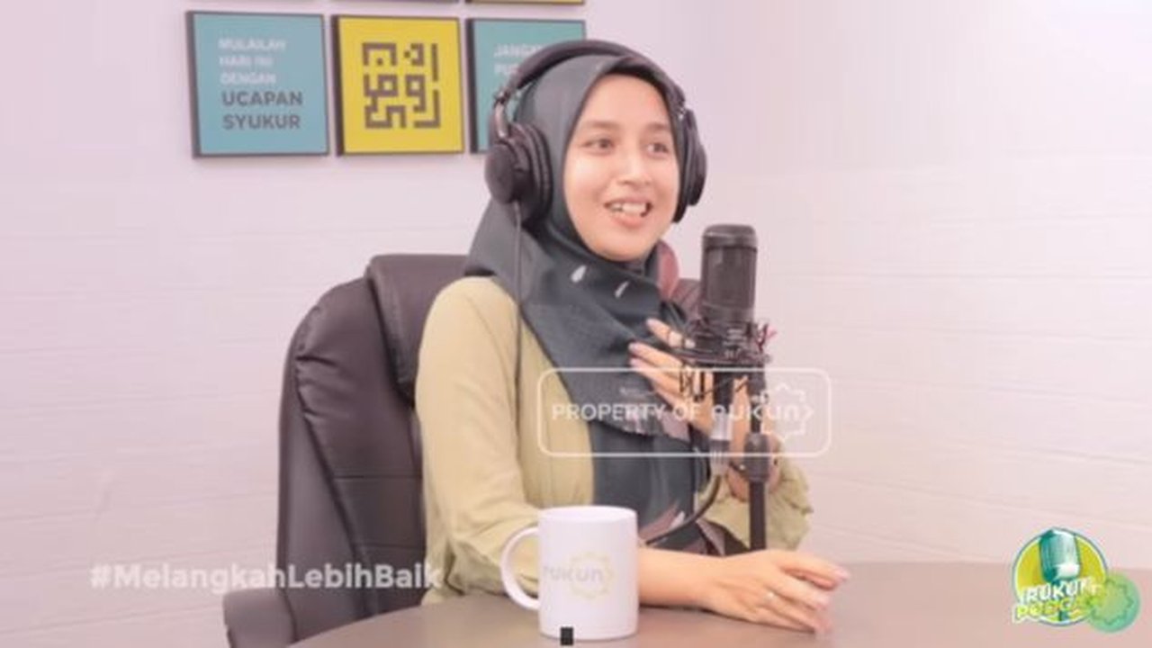 Wanita Cantik Ini Awalnya Benci Agama Islam, Lihat Teman Sering Salat Langsung Mualaf