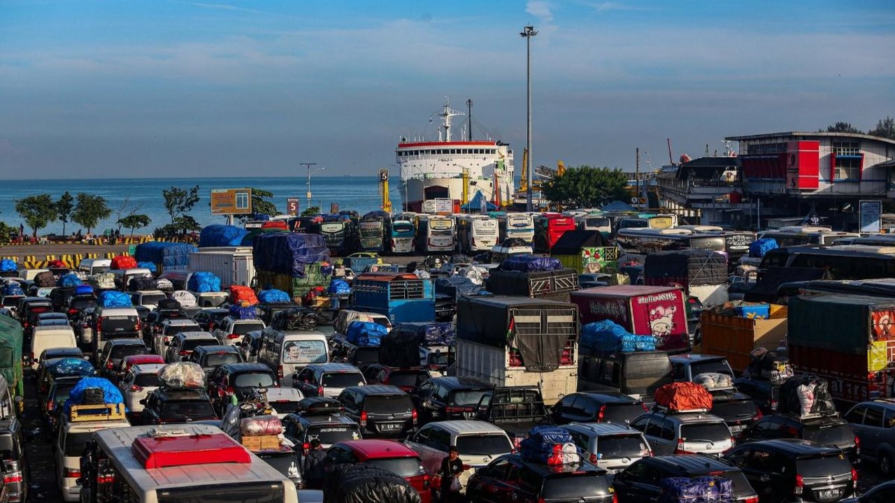 Macet Horor di Pelabuhan Merak, YLKI: Selalu Terulang Saat Puncak Mudik Lebaran
