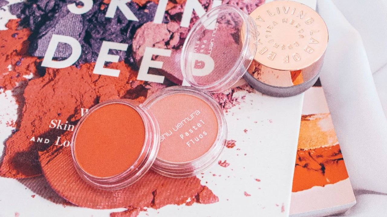 10 Produk Blush On Lokal Terbaik dan Tahan Lama, Rekomendasi Terbaru 2024