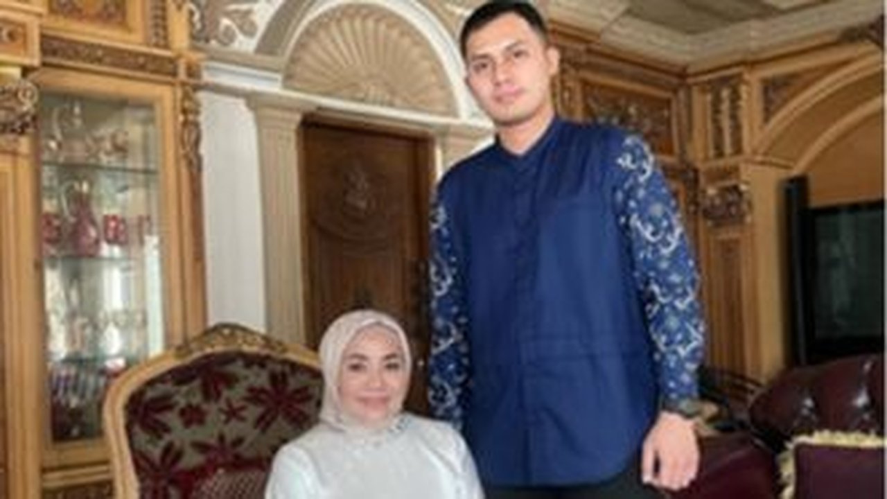 Potret Kebersamaan Muzdalifah dan Fadel Islami di Momen Anniversary Pernikahan ke-5, Tulis Pesan yang Bikin Terenyuh