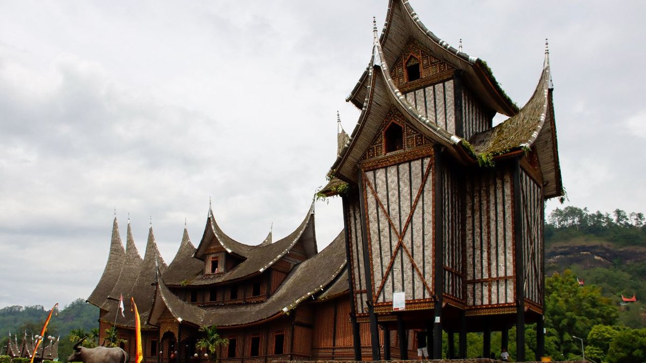 Berkunjung ke Kampung Sarugo, Melihat Langsung Budaya Minangkabau Melalui Rumah Gadang