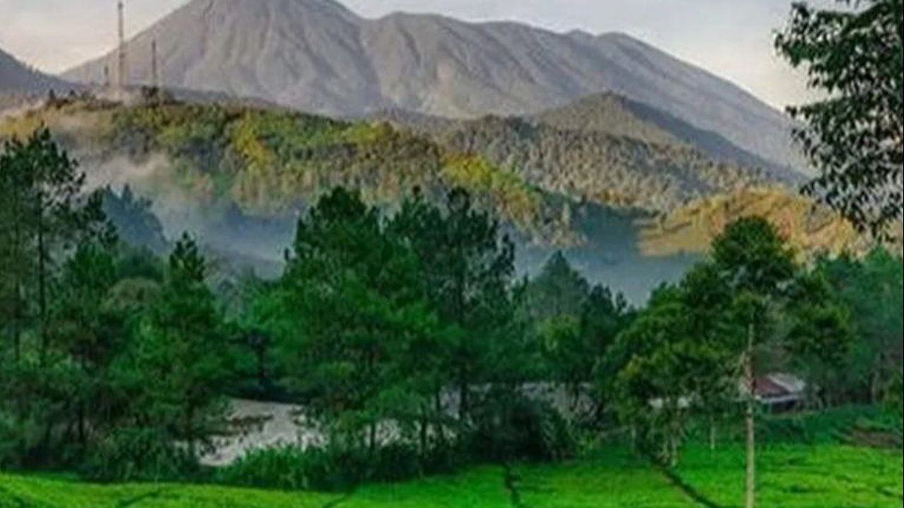 7 Wisata Bukit Terbaik di Indonesia, Bisa Jadi Referensi Libur Panjang