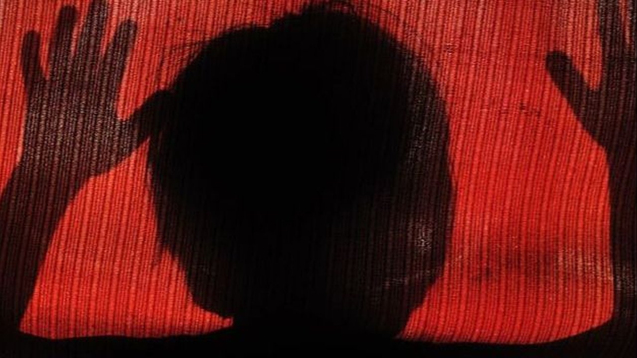 Viral Remaja Cekoki Miras ke Anak TK di Tulungagung, Ini Pengakuannya saat Diinterogasi Warga