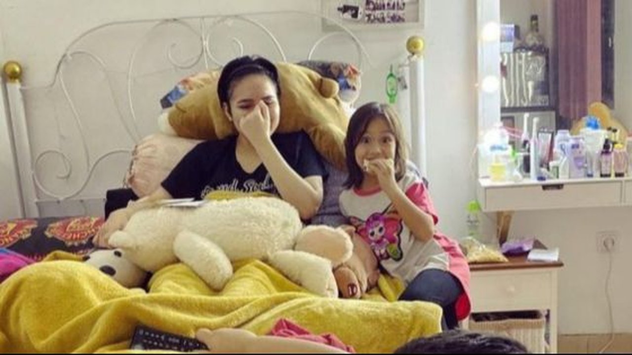 Filmnya Segera Rilis! Ini Deretan Potret Perjuangan Mendiang Edelényi Laura Semasa Hidup yang Penuh Haru