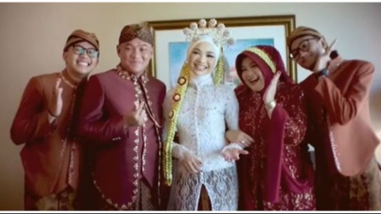 Momen Ayah Beri Pesan untuk Calon Suami Putrinya di Hari Pernikahan Ini Viral, Bikin Haru