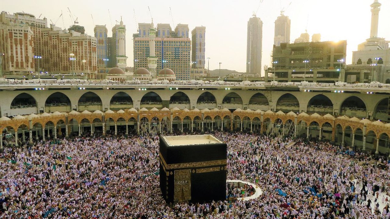 Doa Masuk Masjidil Haram Arab Latin dan Artinya, Pelajari Segera