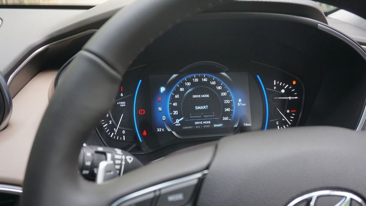 Apakah ada penjelasan tentang berapa kilometer mobil bekas yang bagus?