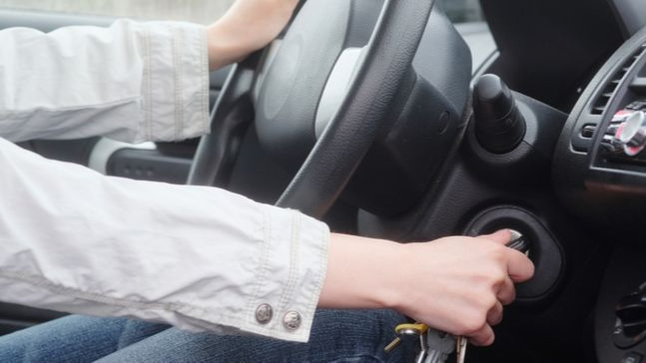 9 Penyebab dan Cara Mengatasi Mobil Bergetar Saat Akan Berjalan