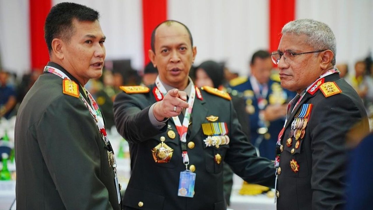 Momen Jenderal Polisi Jajal Memanah, Gayanya Keren jadi Sorotan