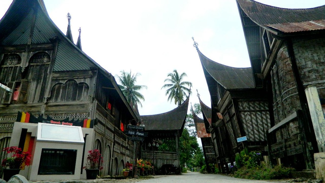 Gubernur Keluhkan Mahalnya Harga Tiket Pesawat: Pariwisata Sumbar Kembali Tiarap Seperti saat Covid-19