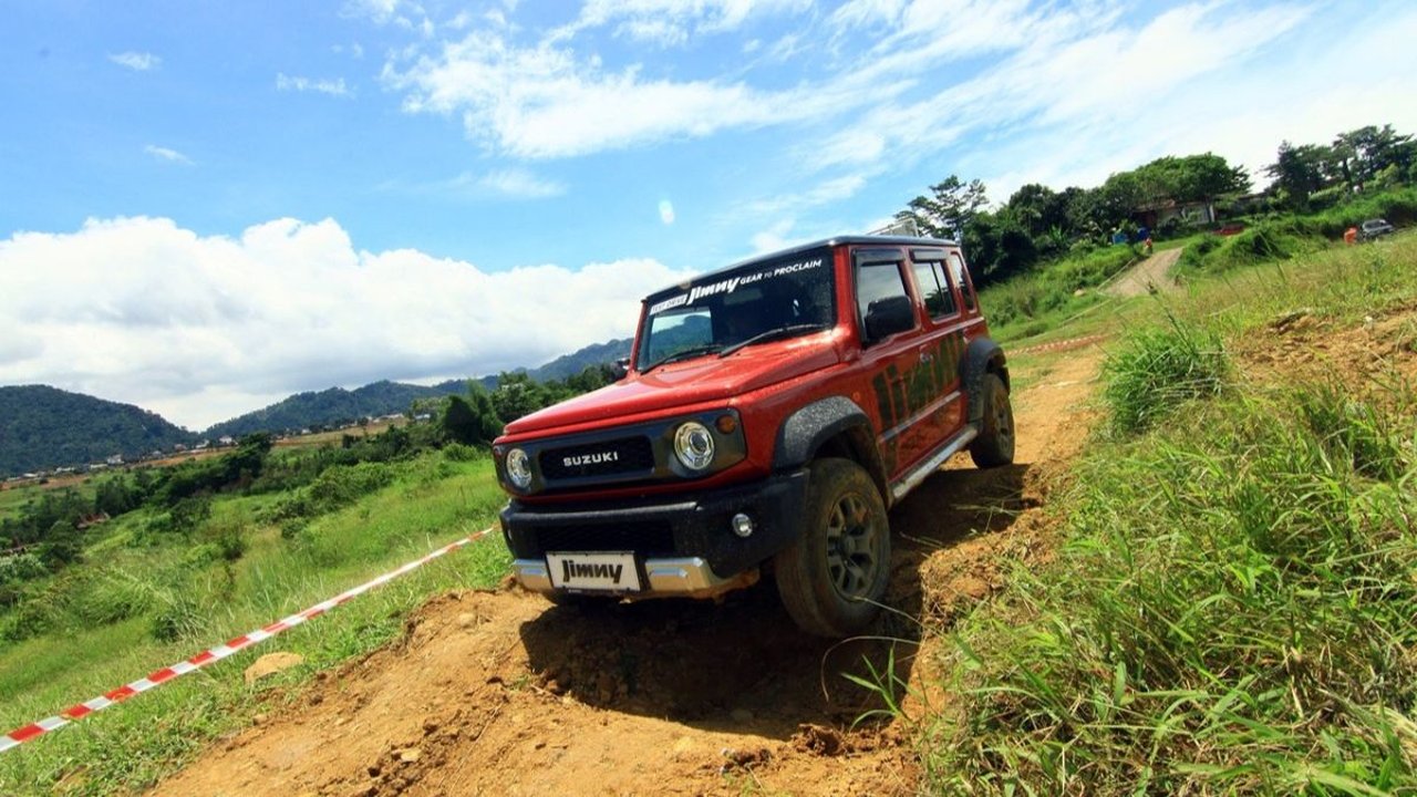 Daftar Harga Mobil Suzuki Jimny Terbaru Juni 2024