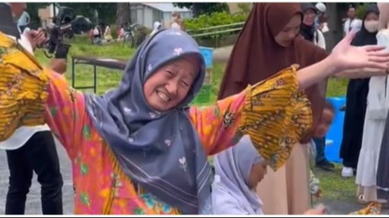 Momen Nenek 76 Tahun Asal Jepang Menjadi Mualaf Usai Salat Iduladha di Masjid Yokohama Ini Viral, Curi Perhatian