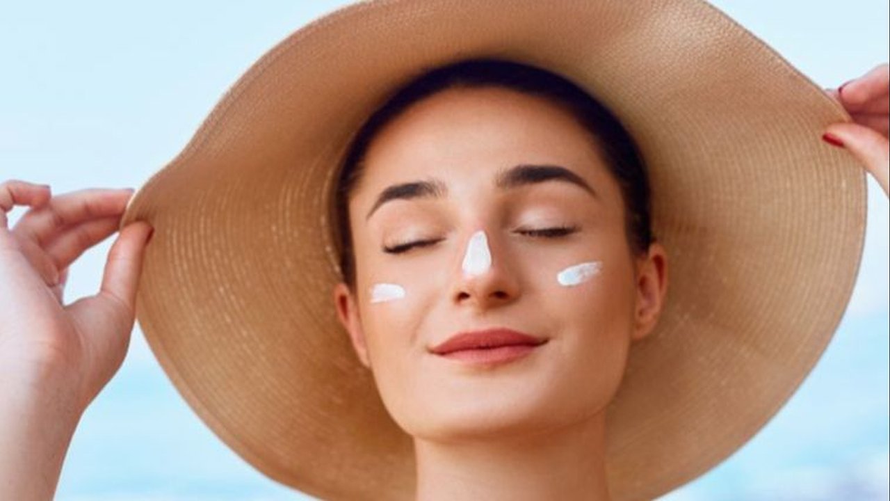 Mitos dan Fakta Penggunaan Sunscreen, Mana yang Benar?