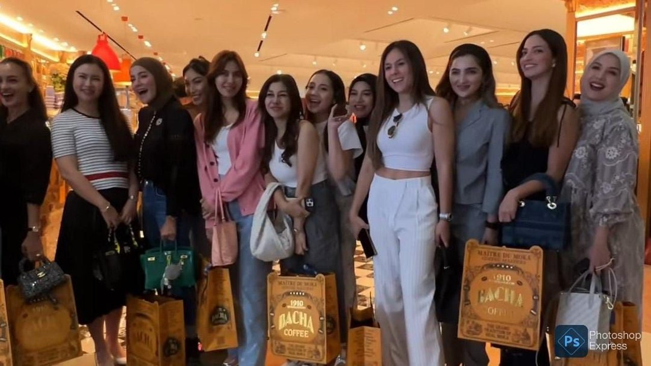 Potret Geng Cendol Arisan Sambil Ngopi Bareng, Ada Dua Member Baru yang Bikin Tambah Seru