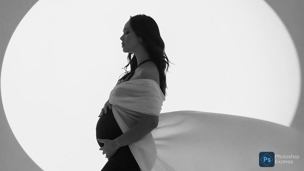 Jelang Persalinan, Potret Cantik Bumil Pamela Bowie Jalani Maternity Shoot