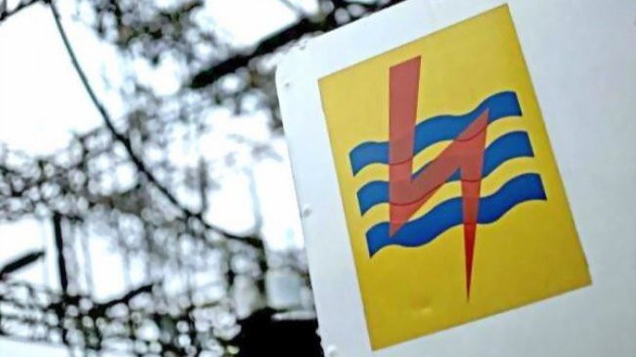 PLN Pulihkan Pasokan Listrik di Lampung Usai Gangguan Transmisi