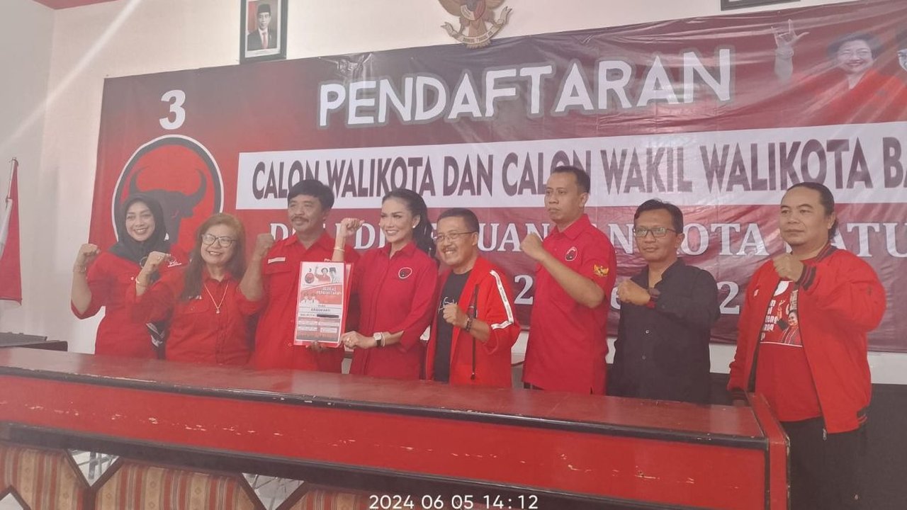 Krisdayanti Kembalikan Berkas Calon Walikota ke DPC PDIP Kota Batu