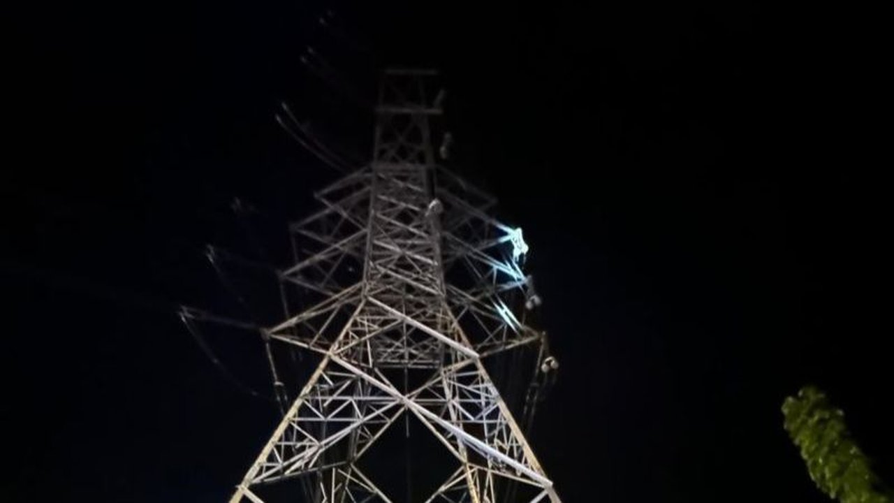 PLN Pulihkan 100% Listrik di Lampung Usai Gangguan Transmisi