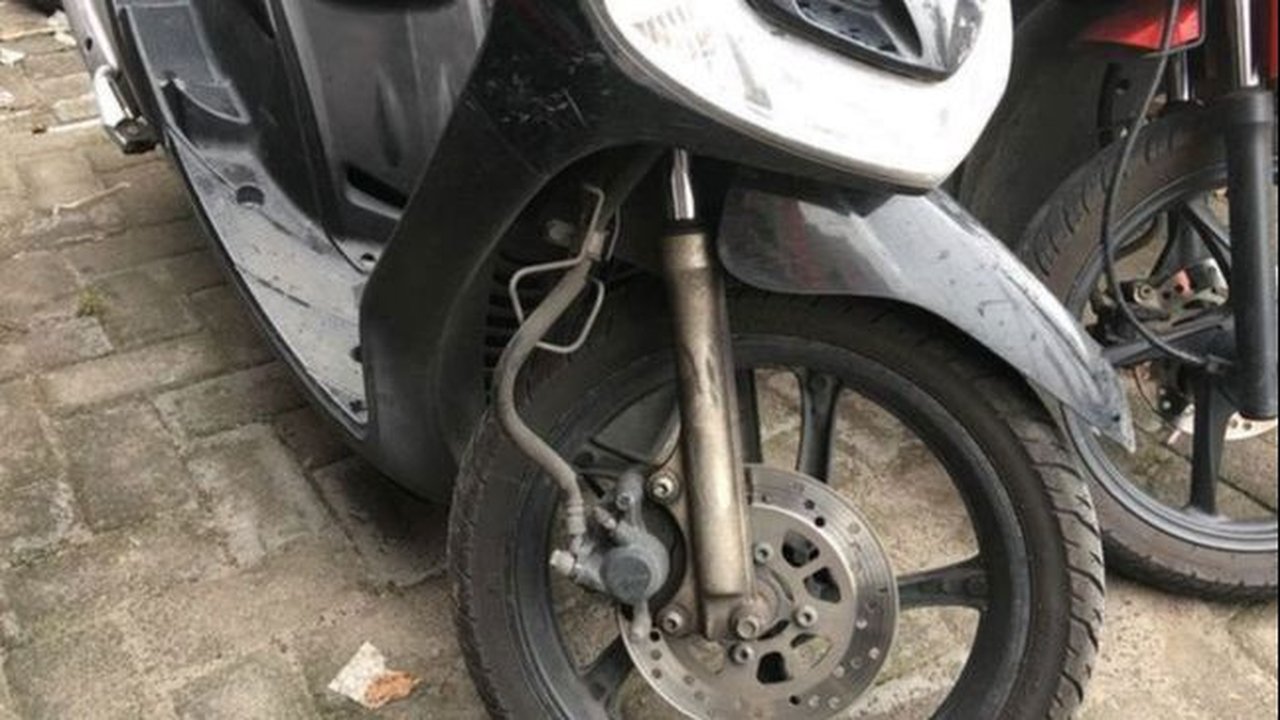 Bukan hanya karena Shockbreaker, Suara Jeduk di Motor Matik juga disebabkan oleh faktor lain.